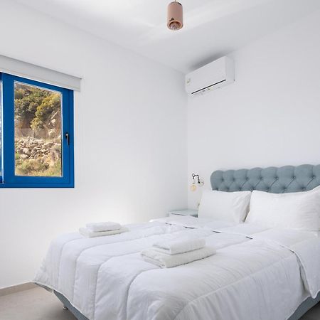 Molos Apartments Loutro Exterior photo